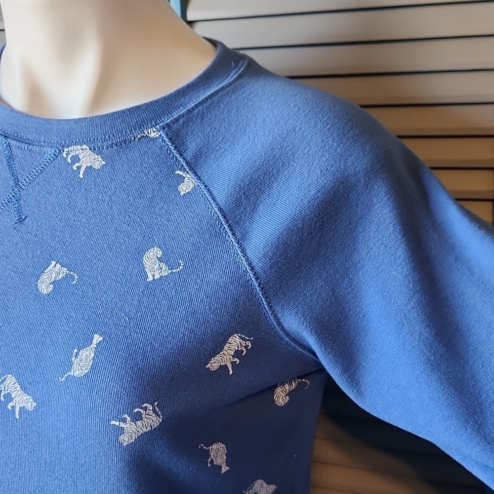 Eddie Bauer Blue Tiger Print Sweatshirt - Picture 8 of 13